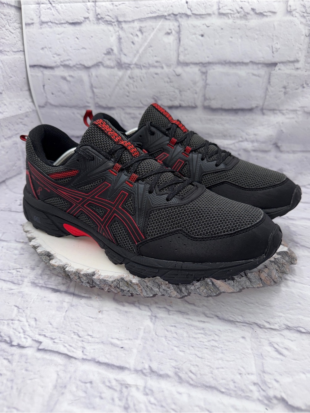 Asics Gel-Venture 8 Men's Size 12 Black Red Gray Trail Running Shoes Sneakers